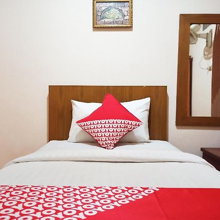 Capital O 142 Hotel Al Furqon Syariah Palembang Exterior photo