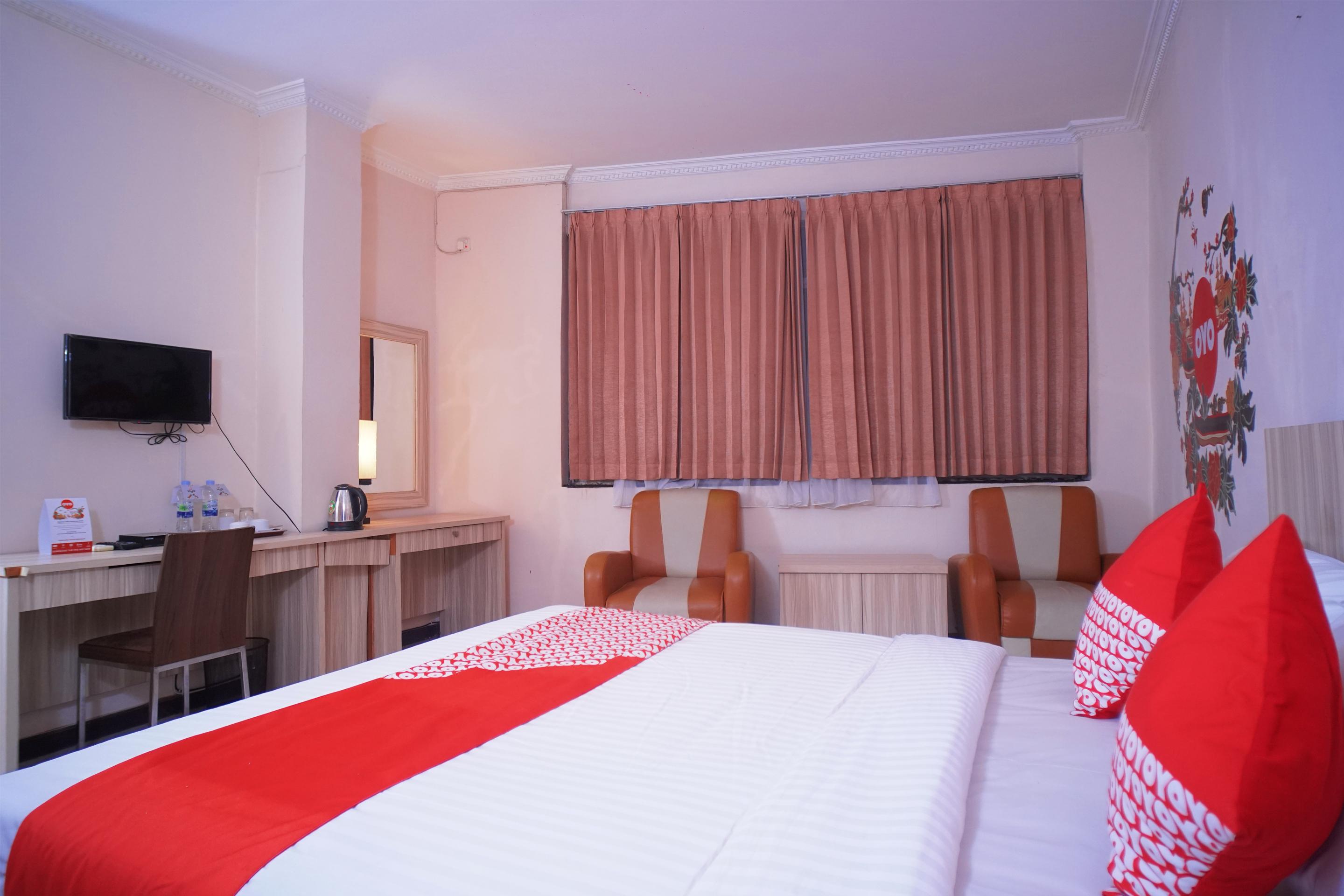 Capital O 142 Hotel Al Furqon Syariah Palembang Exterior photo