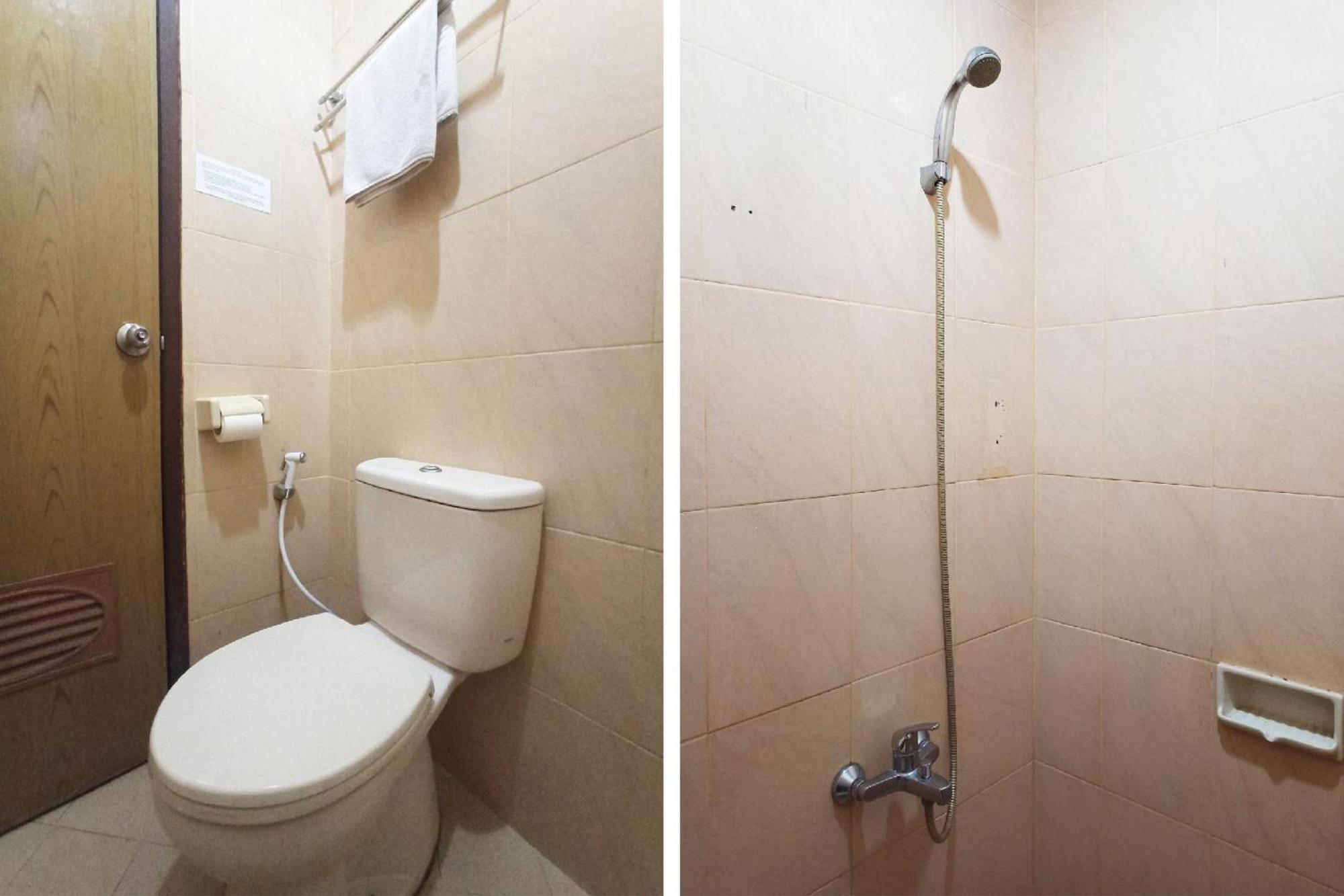 Capital O 142 Hotel Al Furqon Syariah Palembang Exterior photo