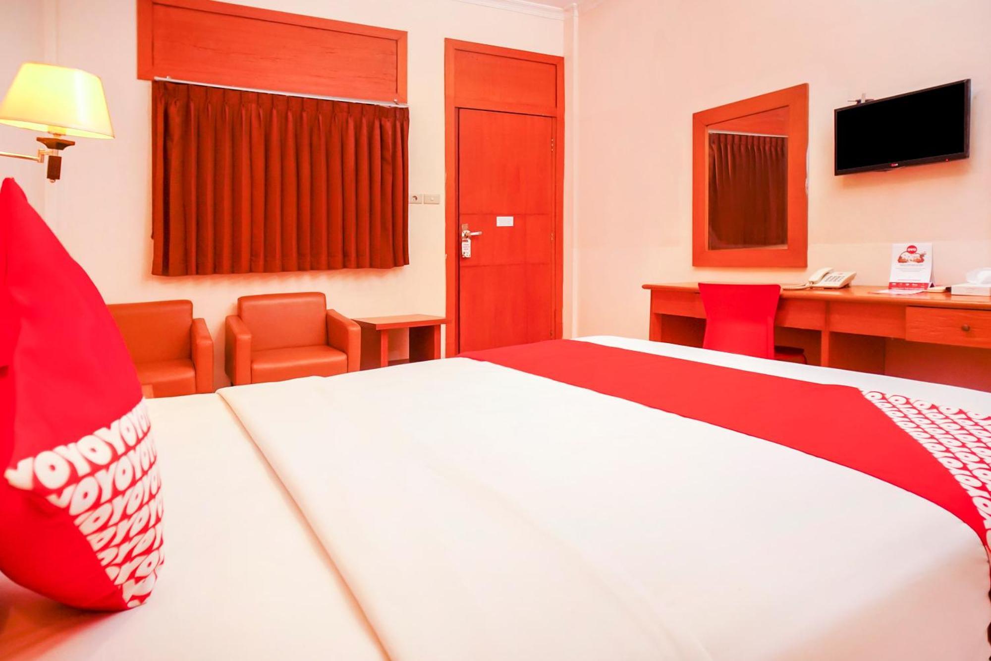 Capital O 142 Hotel Al Furqon Syariah Palembang Exterior photo
