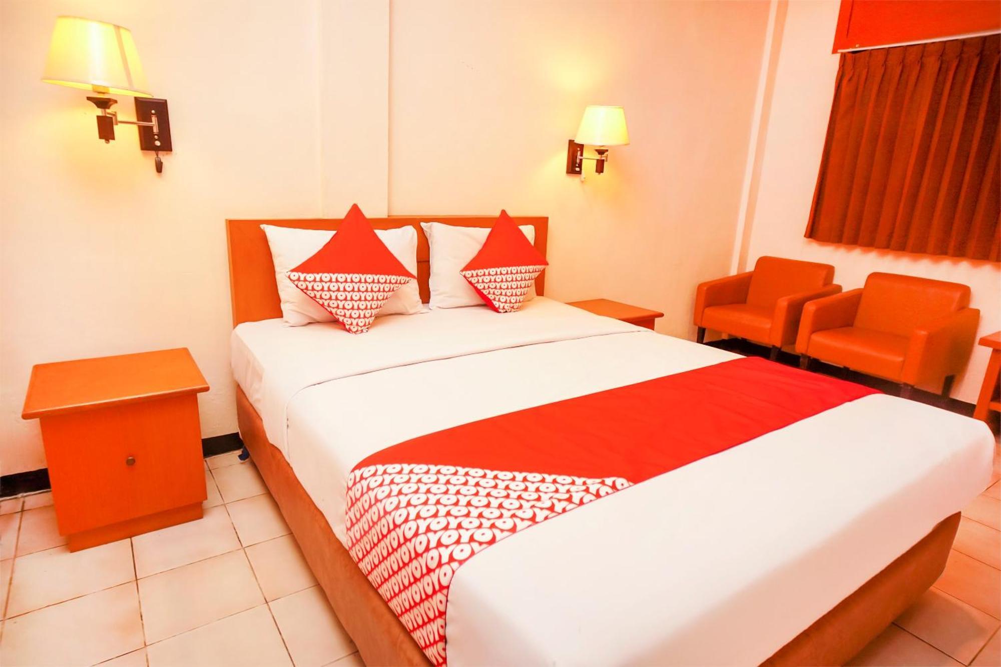 Capital O 142 Hotel Al Furqon Syariah Palembang Exterior photo