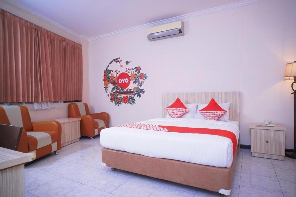 Capital O 142 Hotel Al Furqon Syariah Palembang Exterior photo
